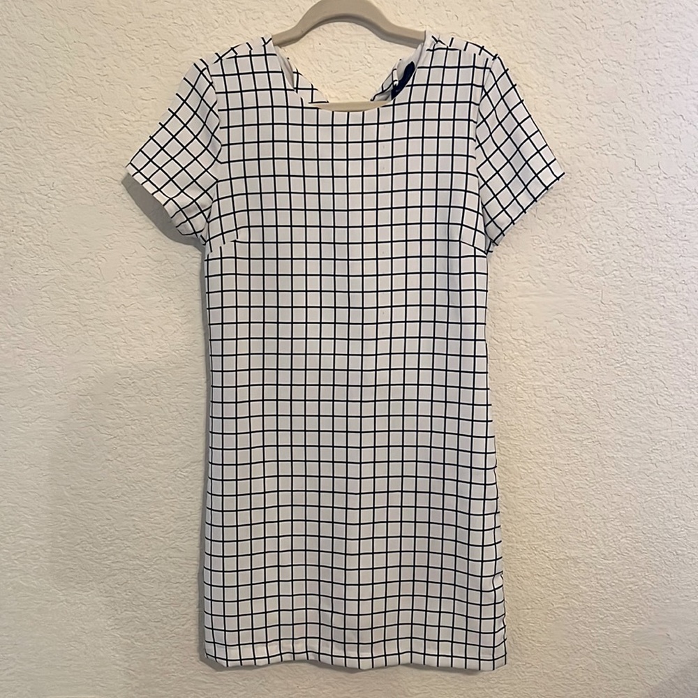White dress black squares